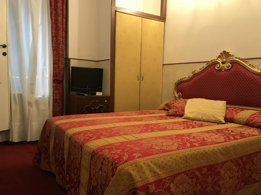 Residenza Ruga GiuffaCastello  エクステリア 写真